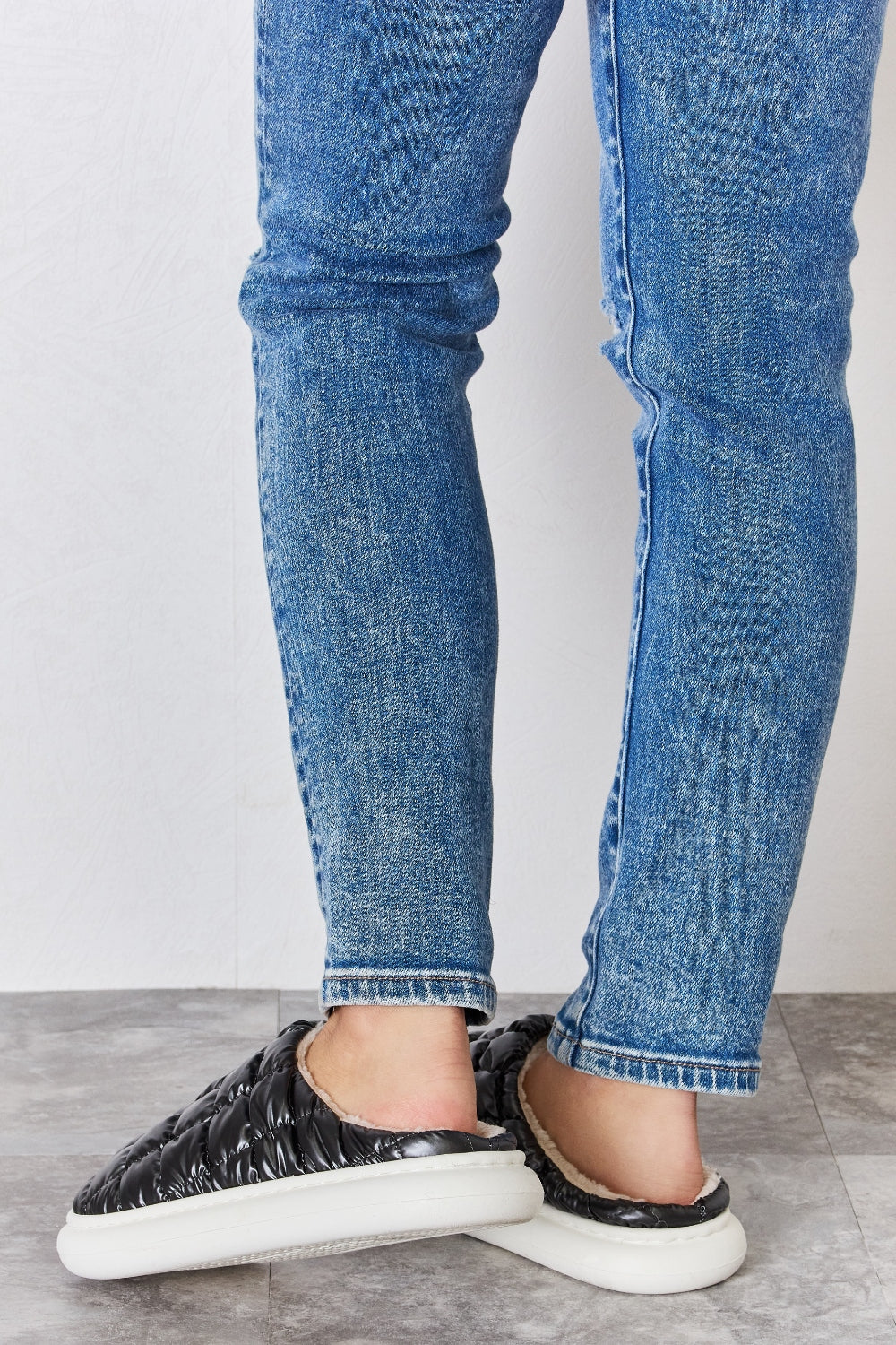 Puffer Plush Slippers
